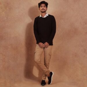 FJ Adisayam Instagram - Smile 😊
📸: @hakunamatata_sai ❤️
🎵: @kabervasuki 💪🏻
Styling : @priyadharshini_venkatesh 💯
#photoshoot #classyshoot #canonphotography #suzhaladisayam #suzhalonprime #amazonprime #photoshootday #instagood #instavibe #trending #indoorshoot #naanungalfj