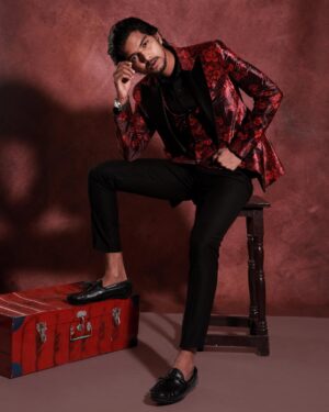 FJ Adisayam Instagram - Attitude 😎
📸: @harshinii.shankar 😊
Costume : @veerandshad
#suitup #stylish #indoorshoot #classy #modeling #instagood #instagramtrending #trending #instapost #suzhalonprime #suzhal #naanungalfj