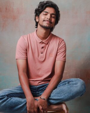 FJ Adisayam Instagram - Smile 😊
📸: @harshinii.shankar ❤️
Isai 🎵: @siennor.wav 😘
Styling : @priyadharshini_venkatesh 💯
#positivity #positivevibes #suzhaladisayam #photography #canonphotography #candid #canon #canonm50 #instagood #instafashion #instatrend #instagramtrending #trending #naanungalfj