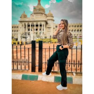 Faija Shaikh Instagram - ❤️✨💍 
.
.
.
.
.
#faija #faijafam  #ankleshwar #bharuch #surat #gujrati #modelling #keeploveing #fashion #kbye #fambruh ❤ #instagood #yusiadat #idrishadat #naturephotography #photographer #instamood #youtube #gujju #instafam #photoholic #likeforfollow #pose #onelifebaby
