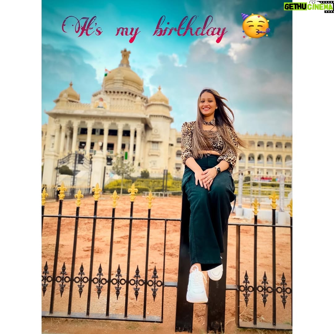 Faija Shaikh - 10.1K Likes - It’s my birthday 🎂 🫶🏻❤️ 
.
.
.
.
.
#faija #faijafam  #ankleshwar #bharuch #surat #gujrati #modelling #keeploveing #fashion #kbye #fambruh ❤ #instagood #yusiadat #idrishadat #naturephotography #photographer #instamood #youtube #gujju #instafam #photoholic #likeforfollow #pose #onelifebaby