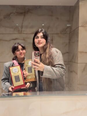Farah Chaudhary Instagram - 🏆✨Two Generations. One Stage. Endless Dreams.✨🏆
From the runway of life to the spotlight of success —
I proudly received the Fashion & Lifestyle Influencer of the Year,
and my little sunshine Hannah stole hearts with the Best Influencer Award at the National Influencers Awards 2025 in Goa! 💖🌴
This night was more than just about trophies — it was about love, passion, and shared dreams becoming reality.
So grateful, so proud, and so ready for what’s next! 🌟
#NationalInfluencerAwards2025 #GoaVibes #FashionAndLifestyleInfluencer #BestInfluencerAward #MomAndDaughterGoals #PowerDuo #FarahAndHannah #BeingFarahChaudhary #HannahTheStar #WinningTogether #InfluencerLife #gratitudeandglory