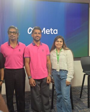 Farah Chaudhary Instagram - Here for #pinkpromise let’s #hallabol with team @rajasthanroyals for the initiative they done and doing for woman. Happy women day to every beautiful soul out there.
@metaindia
@rajasthanroyals
@adityabelnekar