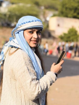 Farah Chaudhary Instagram - Kuch tasveerein pose nahi karti…
bas rooh ka noor capture ho jaata hai.”
Or me wo Noor hu.MashaAllah
“Har lamha mein ek sukoon chhupa tha…”
.
.
.
#farahchaudhary
#farahchaudharytraveldairies
#advocate
#BeingFarahChaudhary #NaturalVibe #DesiQueenEnergy #UrduCaptions #SunlitSoul #CarouselWithFeelings #RawBeauty #UnfilteredGrace #styleinsilence #instapoetry
