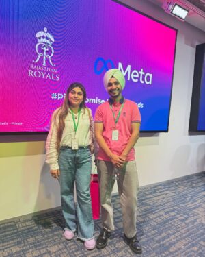 Farah Chaudhary Instagram - Here for #pinkpromise let’s #hallabol with team @rajasthanroyals for the initiative they done and doing for woman. Happy women day to every beautiful soul out there.
@metaindia
@rajasthanroyals
@adityabelnekar