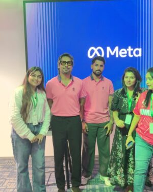 Farah Chaudhary Instagram - Here for #pinkpromise letās #hallabol with team @rajasthanroyals for the initiative they done and doing for woman. Happy women day to every beautiful soul out there.
@metaindia
@rajasthanroyals
@adityabelnekar