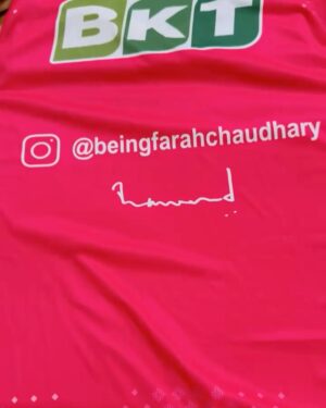 Farah Chaudhary Instagram - Here for #pinkpromise letās #hallabol with team @rajasthanroyals for the initiative they done and doing for woman. Happy women day to every beautiful soul out there.
@metaindia
@rajasthanroyals
@adityabelnekar