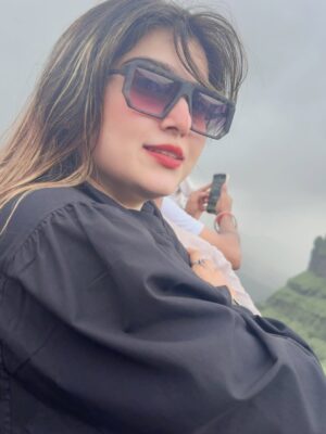 Farah Chaudhary Instagram - “Woh roshni jo muqaddar ban ke chamki… hasad walon se dekha bhi na gaya.”
“I don’t chase the spotlight — I am it. Let them squint.”
.
.
.
#farahchaudhary