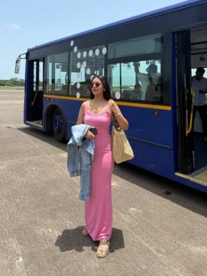 Farheen Panjwani Instagram - Just where I needed to be✈️🩷
Outfit from @savana
Feel free to comment/ask for direct link 📥🔗 #QuickOutfitsWithFarheen
#ootd #airportoutfit #outfits #outfitinspo #casualoutfit