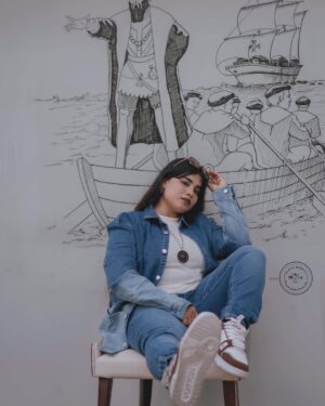Farsana Rahman Instagram - Shoot for @black_market_perinthalmanna
Shoes @c_and_c_shoe_factory_outlet
Camera @ju_cameyecon