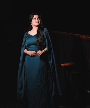 Farsana Rahman Instagram - 🦋
Cam @azlu_rash
#photography #photo #happy #fyp #sanarahman #kerala #malappuram #fun