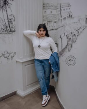 Farsana Rahman Instagram - Shoot for @black_market_perinthalmanna
Shoes @c_and_c_shoe_factory_outlet
Camera @ju_cameyecon