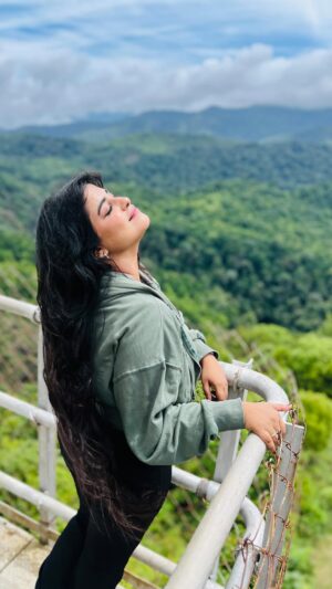 Farsana Rahman Instagram - 🦋aasa kooda
#aasakooda#trending#fyp
