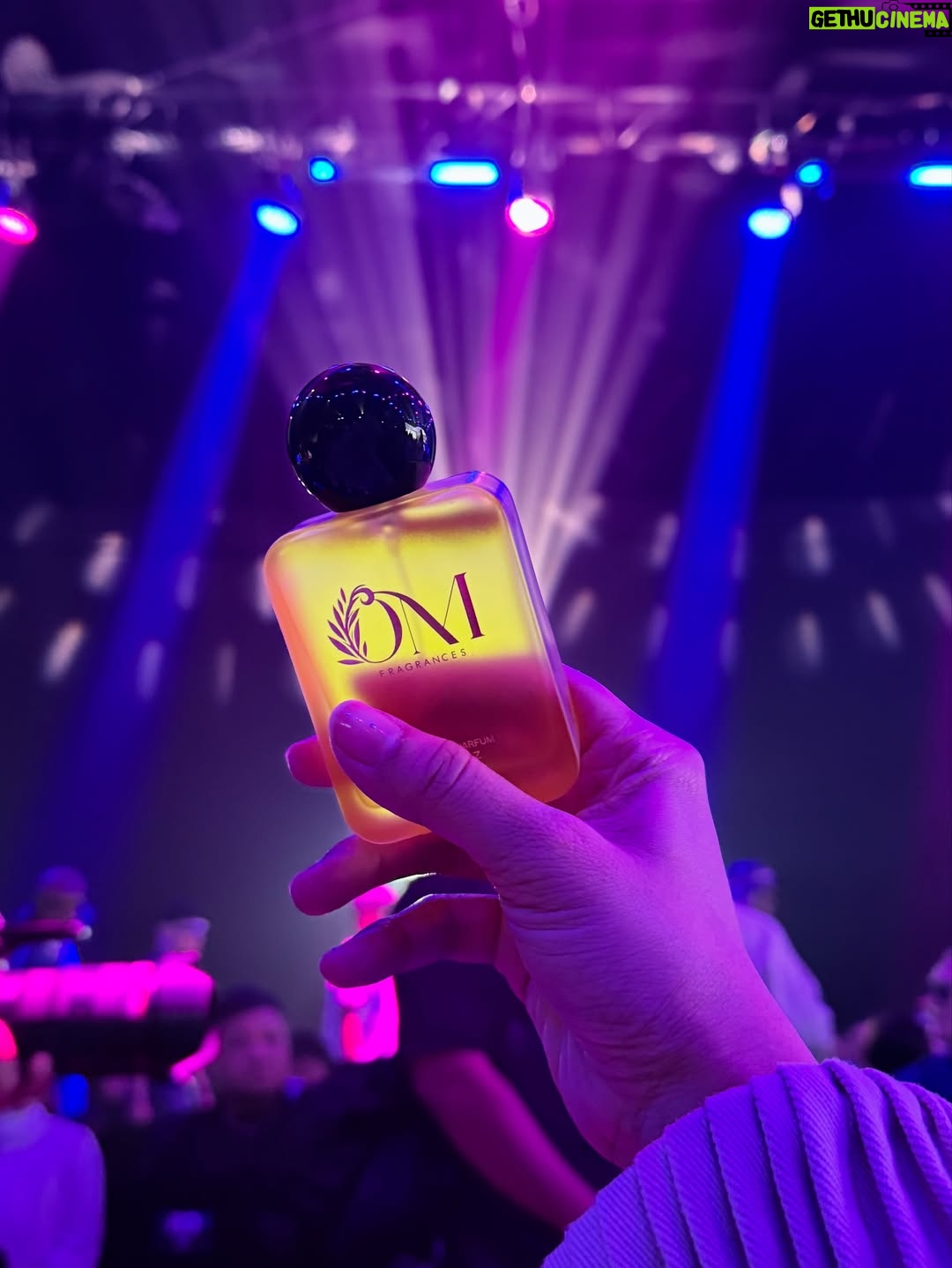 Fatin Afeefa - 41.2K Likes - Perahu Kertas by Hatta Dolmat.
Denim beige on skin,
OM Fragrances in the air.
Opai x Hatta — a moment, softly stitched.

#KLFW2025 #HattaDolmat #OMFragrance

@hattadolmat_ @opainetwork @makeupbynadianordin