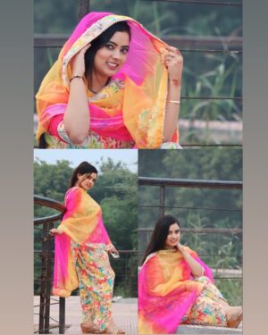 Fiza Khan Instagram - Tag your crush❤️😜
