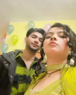 Fiza Khan Instagram - Family pack❤️