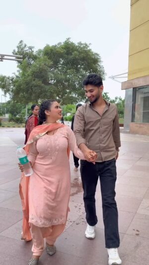 Fiza Khan Instagram - Tag your🥀😅
