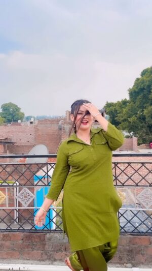 Fiza Khan Instagram - ❤️😁🙈