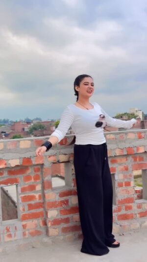 Fiza Khan Instagram - 😁🤞🏻