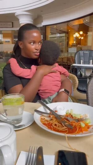 Flavia Tumusiime Instagram - Kakuru gives the warmest hugs and has a way of pulling you into the present — no phones, no rush, just now.
A sweet soul always reminding me of what really matters. 💛

Happy weekend, friends.
I pray you find intentionality in all you do — and moments that fill your heart, too.

📸: @andykabuura