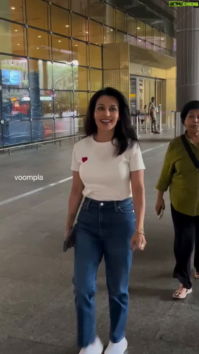 Flora Saini - 3.9K Likes - Back home.. and I want to send a BIG SHOUT OUT to the wonderful, most kind, simply amazing #bigboss9 telugu team @starmaa @endemolshineind
@jiohotstartelugu
@jiohotstarreality
@JioHotstar thank you for the opportunity.. for recognising and making space for the soft spoken,sweet,kind people who for the world dont fit into the formula and that's what makes them stand out 🤗💝🎊

Special mention : the fantabulous task designing n executing team.. u guys deserve a standing ovation n an exclusive fan base.. 9 seasons n so many, all different tasks never repeated simply BRILLIANT 🥳🎂🎁

THANK YOU to all you lovely people who voted and the ones who have been tagging, commenting ,mentioning words can never be enough to tell you how much this means to me.. sending loads of love to you all 🤗💝💖🎊❣️

Special Note of Gratitude: Tabby mam, Raghu sir and @pranava_bandi the most beautiful souls I know.. i would not be here writing this post if you were not there thank you thank you thank you 🤗💘💖💝

@umediaentertainment Kalyan garu and team for having me in mind at the right time and believing in me 😇🎂🎁

To My Family : mom dad n my special someone thank you for being my Rock my biggest support this wudnt be possible without your encouragement.. thank you for giving me wings and letting me live and experience my biggest wish come true (#bigboss) ♥️♥️♥️

And to the sweetest @voompla and @brandbantermedia team for this warm homecoming welcome 😇🙏✨️
.
.
.
.
.
.
Stree actress @florasaini spotted arriving at the airport post her stint at Big Boss Telugu #BigbossTelugu #FloraSaini #South #Actress #Stree #BiggBossTelugu9 #BackWithABang #TeluguAudience 
#biggboss #biggbosstelugu #biggbossseason9 #florasaini #flora #love #telugu #luxpapa