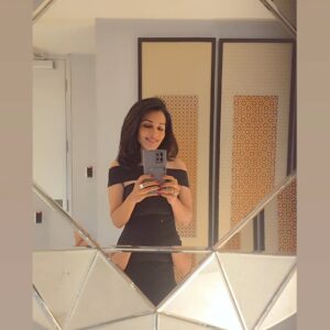 Flora Saini Instagram - When time flies faster than you 🤗♥️☁️✨️
.
.
#love #sky #happiness #blessings #bigboss9 #BiggBossTelugu9 #TeluguAudience
#biggboss #biggbosstelugu #biggbossseason9 #florasaini #flora #love #telugu #luxpapa
#mood #happy #quotes #life #trendingreels #viral #instagram #instagood #music #photooftheday #insta #instadaily #instalike #instagood #instapic #instalove #instamood