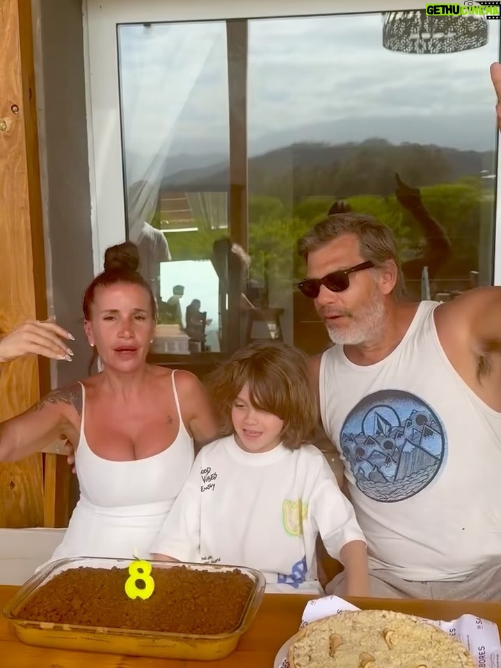 Florencia Peña - 57.5K Likes - 🩷 _____ mis días norteños 😜
Patria y #familia.
Salta 🇦🇷