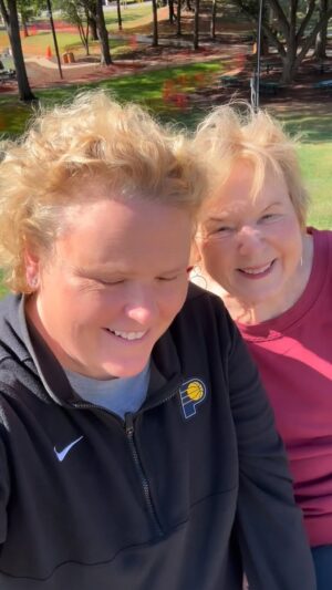 Fortune Feimster Instagram - My mom has had a rough couple of weeks so I stopped into NC to check on her. She’s a trooper. I think we’ve both been so focused on staying positive that the reality of this situation has come in waves. The reality is this sucks. It’s hard to see someone you love get sick and the aggressiveness of her type of cancer is really scary. I hate that my mom has to go through this. I hate that anyone does. It’s hard on their bodies and their minds. It makes you realize how important it is to spend time together and to let go of anything trivial. Because as my mom says, your whole life can change in an instant. But she’s a fighter and the fight continues.