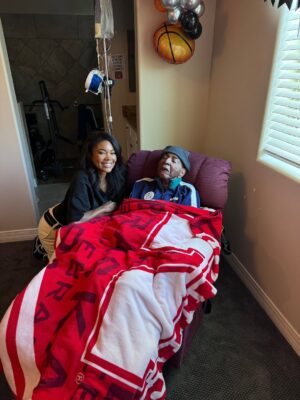 Gabrielle Union Instagram - It’s my Dad’s 81st birthday and I don’t think I’ve ever been more grateful to be his daughter. Loving someone is easier when they can communicate, joke, and be affectionate but it’s a blessing to still feel that love and connection when dementia has overtaken him. Almost 🥰 

His eyes lit up when he saw me and @dwyanewade standing at his bedside. He still chuckles when his grandsons bag on him. He’s still here and that’s enough. 

Please send my Dad some birthday love… cuz he might cuss you out if you don’t! 😂 He definitely told his fellow residents in a clear loud voice to “Shut the F UP!” 😂😂🤣🤣
