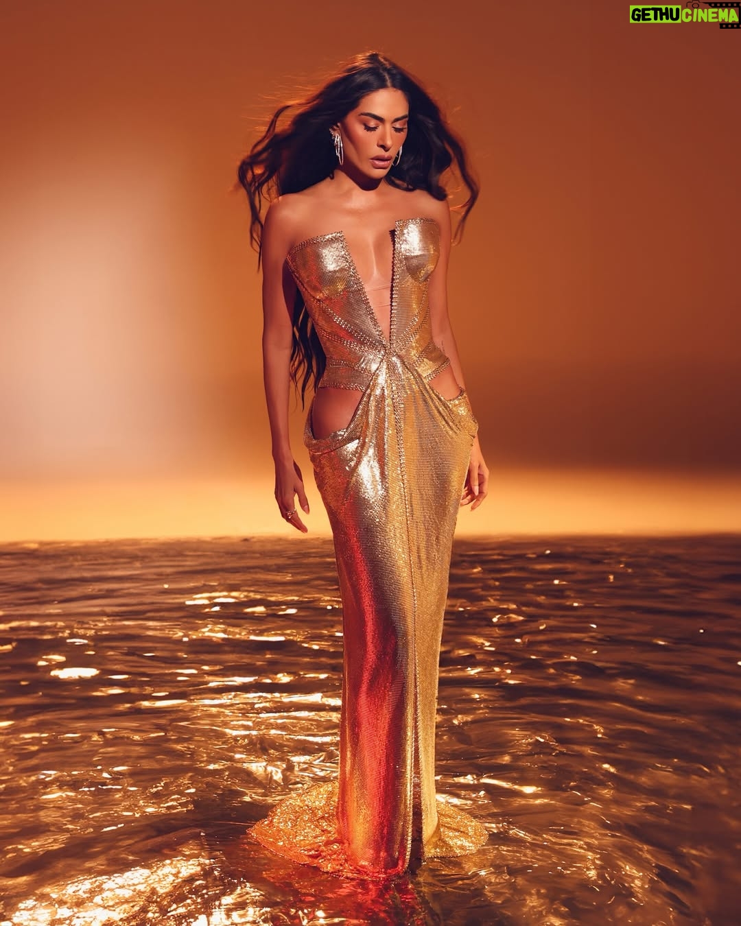 Galilea Montijo - 342.2K Likes - Se terminó!!! Gracias equipooooo🫶🏻🫶🏻 los amo!! Gracias público por estar cada gala!!! #lacasadelosfamososmx 

Fashion styling & Creative direction @marmolviejo
Dress @iann_dey
Accessories: @swarovski
Makeup @waithsman
Hair @jorgebeltranhair
Photos @fernando.dumas
Video @arturogomezdirector
Dirección de arte Milo Villegas  @maq.501
Mi moqui @ipmoreno por apoyarme siempre física y mentalmente ❤️ te amo!!!