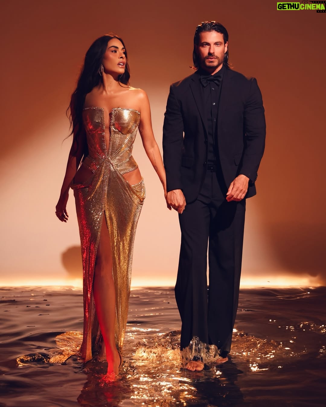 Galilea Montijo - 342.2K Likes - Se terminó!!! Gracias equipooooo🫶🏻🫶🏻 los amo!! Gracias público por estar cada gala!!! #lacasadelosfamososmx 

Fashion styling & Creative direction @marmolviejo
Dress @iann_dey
Accessories: @swarovski
Makeup @waithsman
Hair @jorgebeltranhair
Photos @fernando.dumas
Video @arturogomezdirector
Dirección de arte Milo Villegas  @maq.501
Mi moqui @ipmoreno por apoyarme siempre física y mentalmente ❤️ te amo!!!