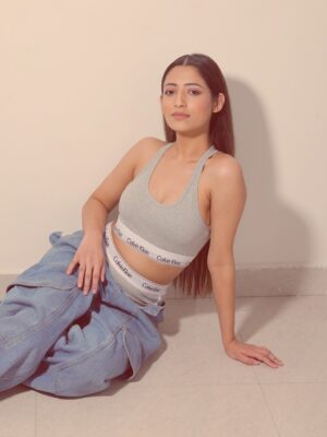 Gargee Nandy Instagram - @calvinklein 🤍
Thanks for making this happen
@palettebykritikamishra 
@amit_hasija_photography 
@hairstylist_rohitrajput_1