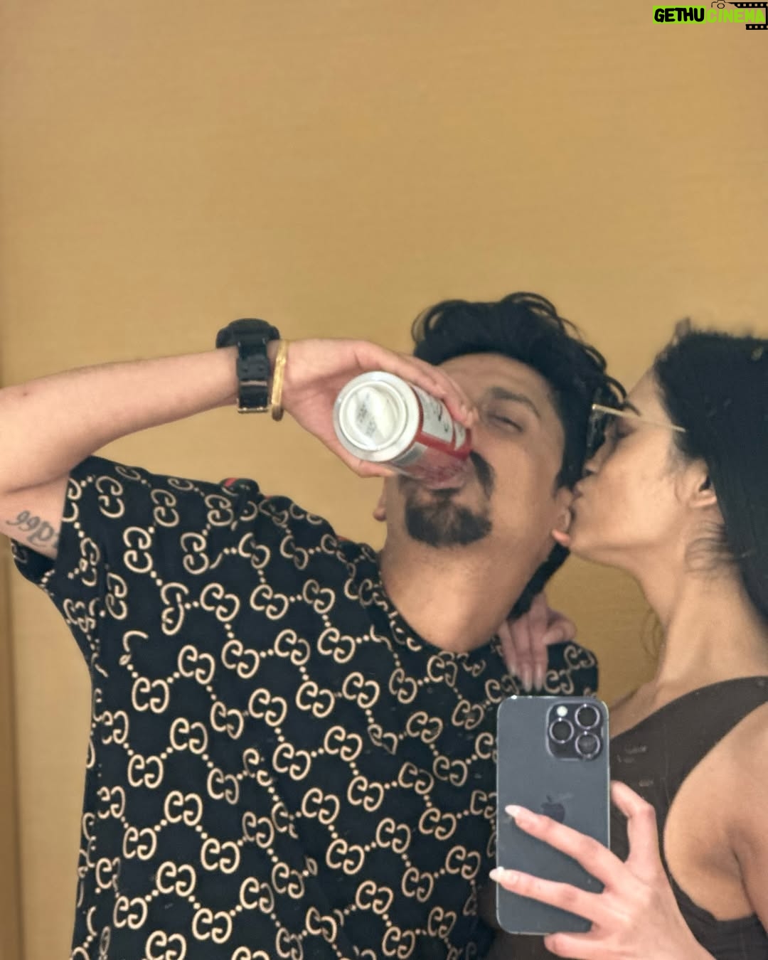 Gargee Nandy - 11.8K Likes - All I need in this life of SIN is me and my girlfriend….!!!!
❤️❤️❤️
Love you ♾️♾️♾️♾️