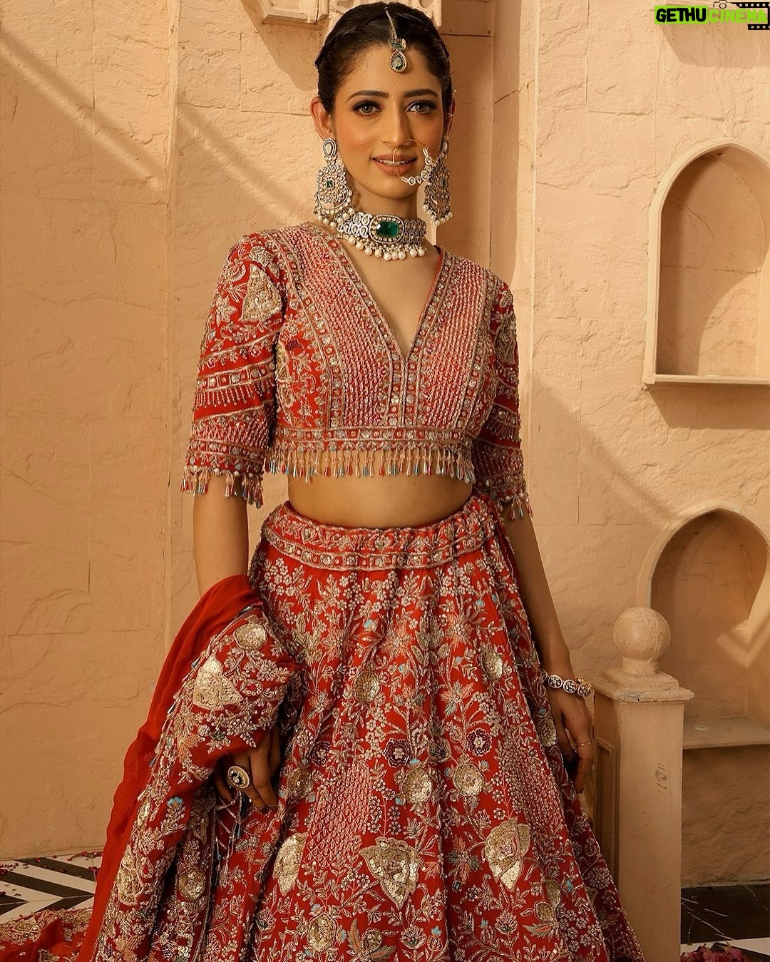 Gargee Nandy - 1.4K Likes - Normalise being able to wear SHAADI KA JODA without being married!🥹