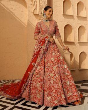 Gargee Nandy Instagram - Normalise being able to wear SHAADI KA JODA without being married!🥹