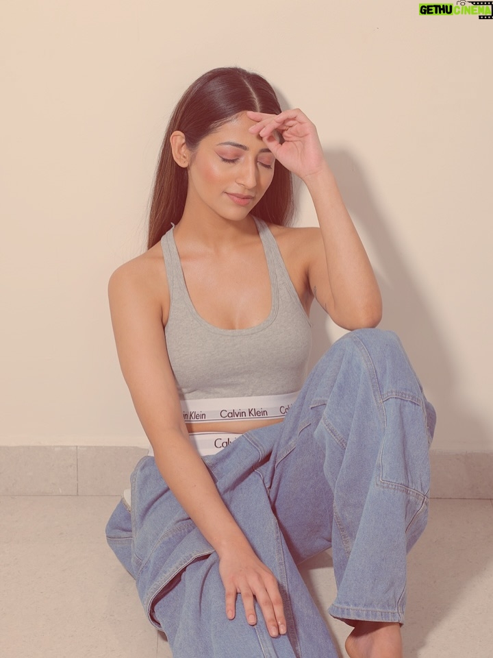 Gargee Nandy - 1.3K Likes - @calvinklein 🤍
Thanks for making this happen
@palettebykritikamishra 
@amit_hasija_photography 
@hairstylist_rohitrajput_1
