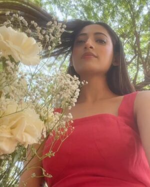 Gargee Nandy Instagram - 🪷🎥🌻 BTS because mere paas time hi nhi hai Instagram reel banana ka 😭.