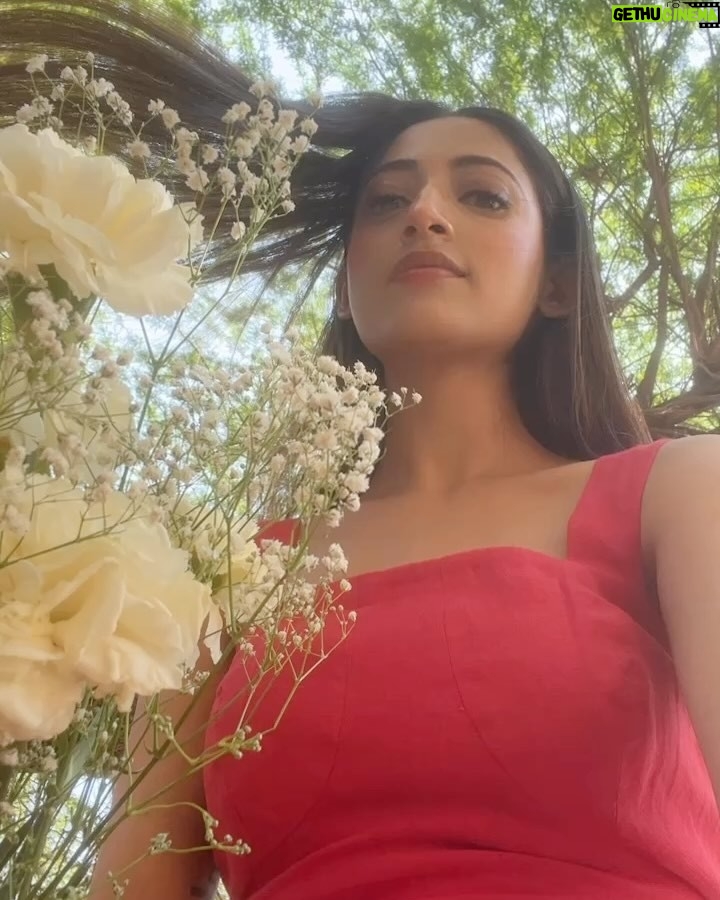 Gargee Nandy - 1.4K Likes - 🪷🎥🌻 BTS because mere paas time hi nhi hai Instagram reel banana ka 😭.
