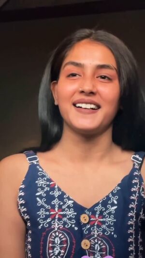 Garima Verma Instagram - Bewakoofiš
.
.
#reels #reelsinstagram #reelitfeelit #instagram #instagood #trending #viral #explore #likesforlike #shayari #loveshayari #sadshayari