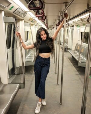 Gauri Prajapat Instagram - Mini metro photoshoot, my coach was empty, so why not!✌🏻
.
My new favourite photographer
📸- @shadab.khann
.
.
.
.
.
#delhidiaries #miniphotoshoot #justforfun #metro #indorigauri #delhigram #miniphotoshoot #indore  #instapost #traveldiaries #travelinfluencer #travelislife
