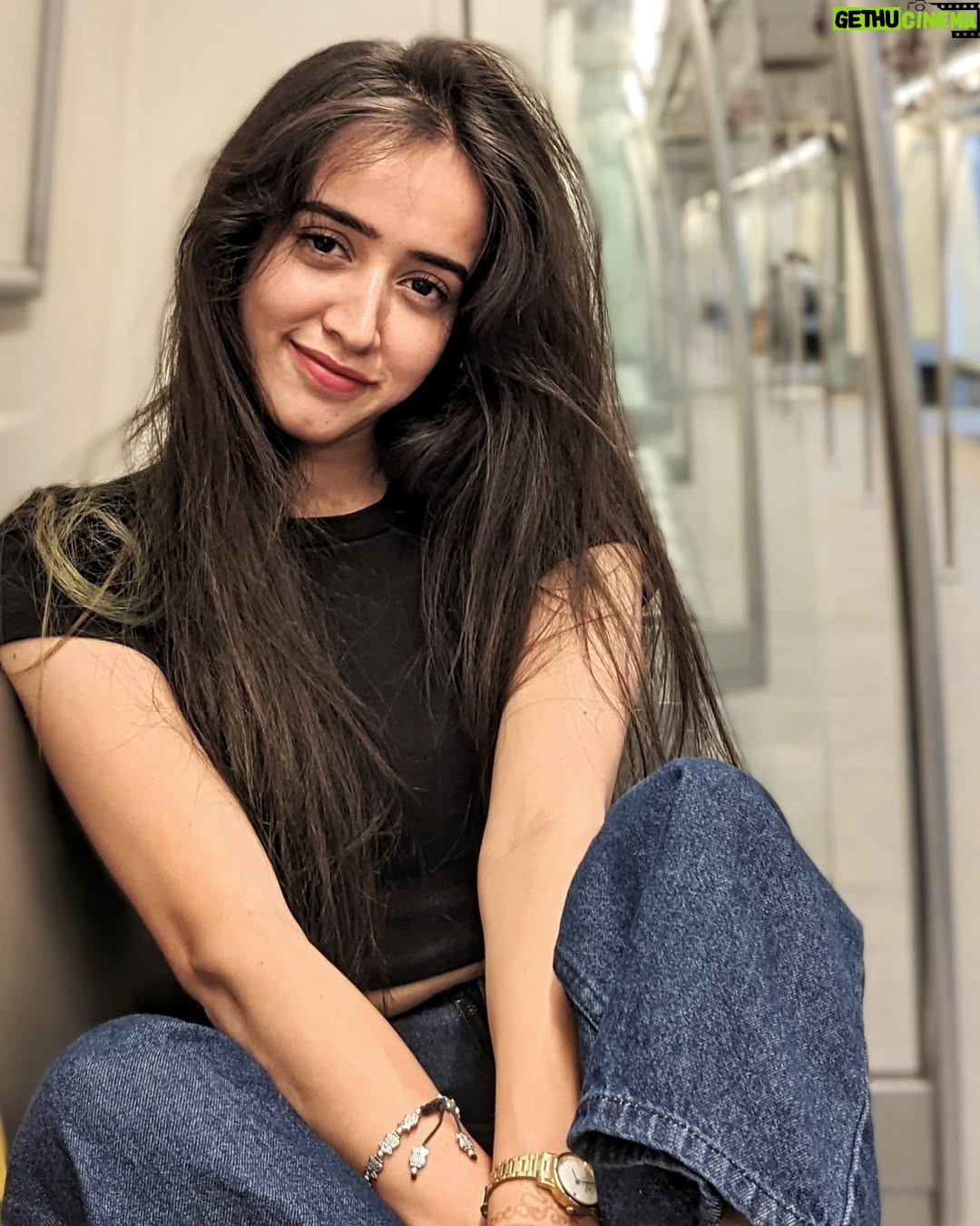 Gauri Prajapat - 3.6K Likes - Mini metro photoshoot, my coach was empty, so why not!✌🏻
.
My new favourite photographer
📸- @shadab.khann
.
.
.
.
.
#delhidiaries #miniphotoshoot #justforfun #metro #indorigauri #delhigram #miniphotoshoot #indore  #instapost #traveldiaries #travelinfluencer #travelislife