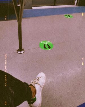 Gauri Prajapat Instagram - Mini metro photoshoot, my coach was empty, so why not!✌🏻
.
My new favourite photographer
📸- @shadab.khann
.
.
.
.
.
#delhidiaries #miniphotoshoot #justforfun #metro #indorigauri #delhigram #miniphotoshoot #indore  #instapost #traveldiaries #travelinfluencer #travelislife