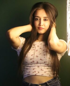 Gauri Prajapat Instagram - No caption required!!
.
Coz I'm running out of them 🙂
.
.
.
.
.
.
.
#indorigauri #shoot #photoshoot #indoregram #explorepage #indore #conceptshoot #✨
