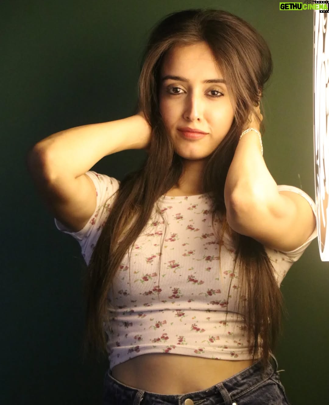 Gauri Prajapat - 4.1K Likes - No caption required!!
.
Coz I'm running out of them 🙂
.
.
.
.
.
.
.
#indorigauri #shoot #photoshoot #indoregram #explorepage #indore #conceptshoot #✨
