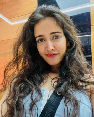 Gauri Prajapat Instagram - Can't remember the joke though!
Well, hello there🙋🏻‍♀️, long time no see (other than stories💁🏻‍♀️)
.
.
.
.
.
.
.
.
.
.
.
#longtimenosee #instafeed #backoninstagram #🥺