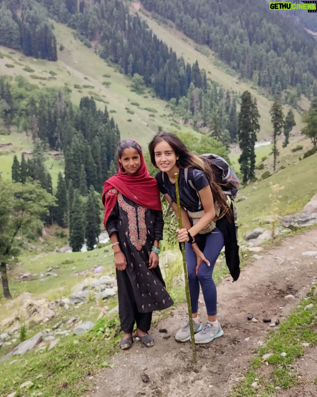 Gauri Prajapat - 3K Likes - Befor this trip, whenever I use to hear the word Kashmir, the first thought which crossed my mind was, gun shots, protests and riots.
I'm so happy that I did this offbeat Kashmir trip with @onhisowntrip  which made me realise how wrong I was. How everything I knew about this heaven was wrong. 
The people here are so welcoming and genuine. The warmth with which they'll treat you will melt your heart ❤️. So polite with their words with a kind smile. The place- khoobsurat ❤️
Thankyou so much @capn_nero and @onhisowntrip for this experience, for making me unlearn and relearn✨
.
The phrase - "never judge a book by it's cover" is so true. 
.
.
.
.
.
.
.
#kashmirtrip2021 #indorigauri #pahalgam #onhisowntrip #kashmir #travelgram #mountains #heavenishere #travelphotography #memoriesforlife #kashmiri #bondsthatgobeyond #theguyonhisowntrip #heavenonearth #travelinfluencer #blogger #trending #trip2021 #travelmore #lovemore #famjam #lovethisplace