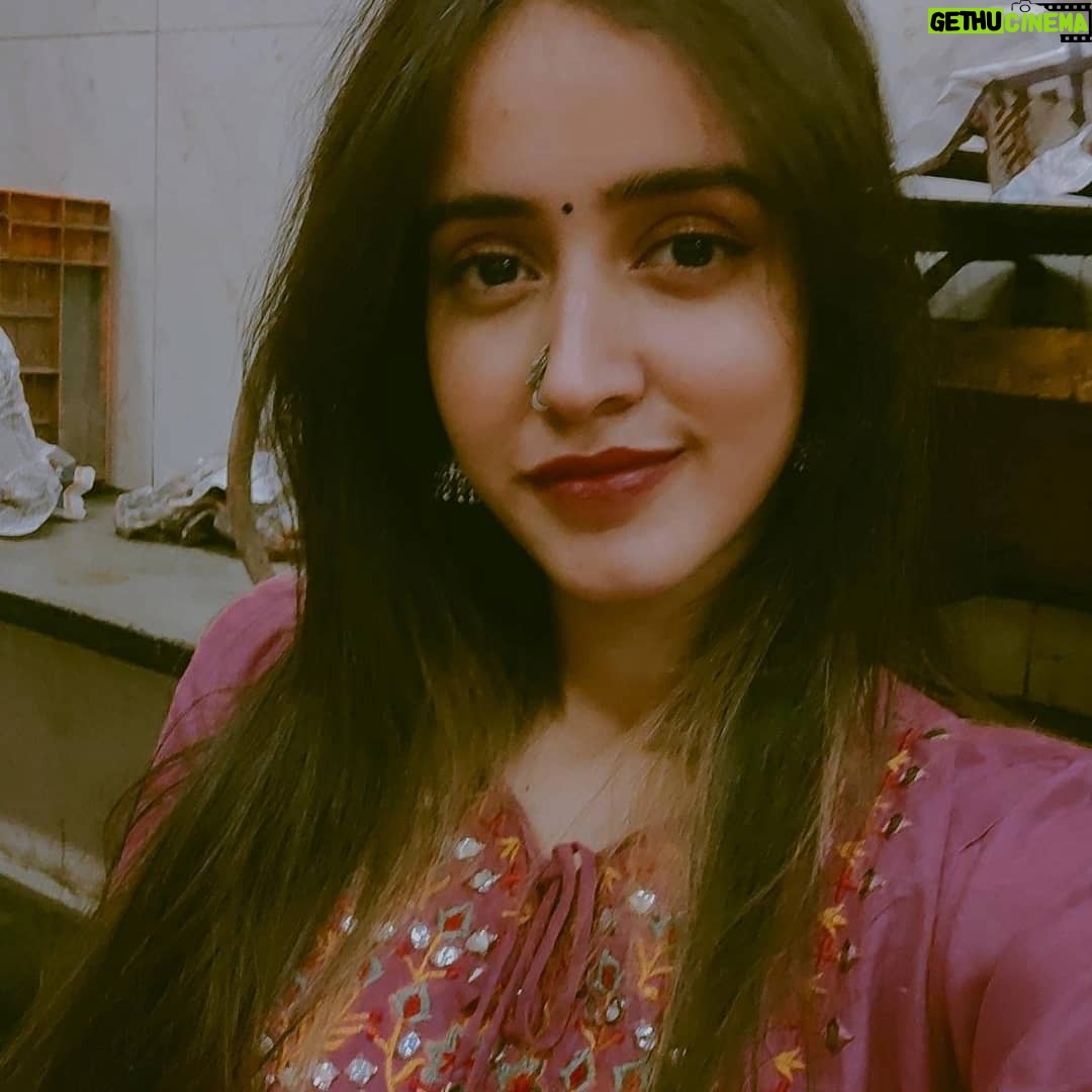 Gauri Prajapat - 4.6K Likes - ✨Happy Diwali ✨
.
.
.
.
.
#diwali2021 #safediwaliforanimals #diwalioutfit #indorigauri #safediwali #saynotocrackers #indoregram #instapost #safediwalipeacefuldiwali  #traditionalwear