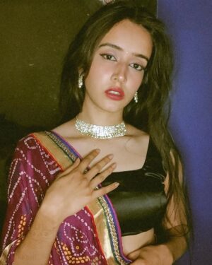 Gauri Prajapat Instagram - Saree hits different!
.
.
.
.
.
.
.
#saree #indorigauri #explore #indianlook #sareelove #instapost #postoftheday #indoregram #indianoutfit #redsaree #indore #indianwedding