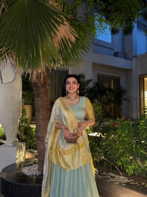 Gaurika Rathi Instagram - Not getting over this outfit 🎀🤍🤌
Favourite Palette.

Comment ‘🎀’ for outfit details.