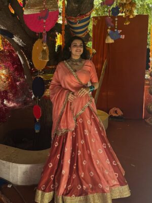 Gaurika Rathi Instagram - Shades of pink🎀✨

Love, beauty, compassion, and kindness🤍
Wearing @label_gaurika